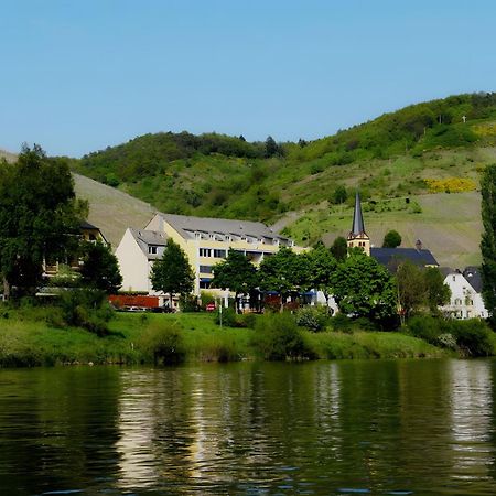 Vegan Hotel Und Restaurants Nicolay 1881 Цельтінґен-Рахтіґ Екстер'єр фото