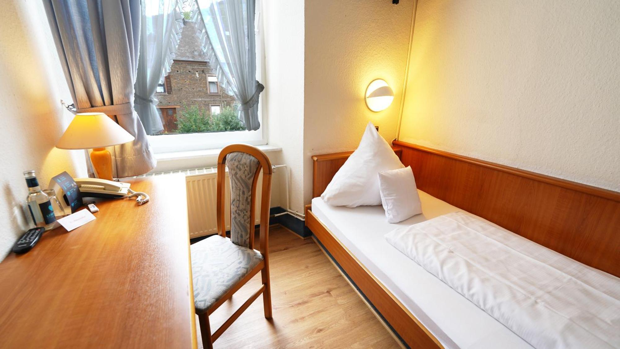 Vegan Hotel Und Restaurants Nicolay 1881 Цельтінґен-Рахтіґ Екстер'єр фото