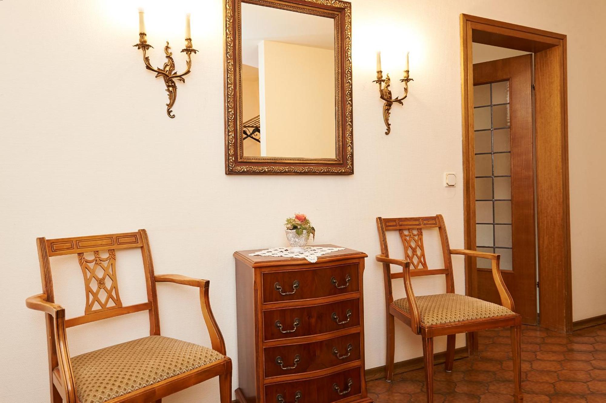 Vegan Hotel Und Restaurants Nicolay 1881 Цельтінґен-Рахтіґ Екстер'єр фото