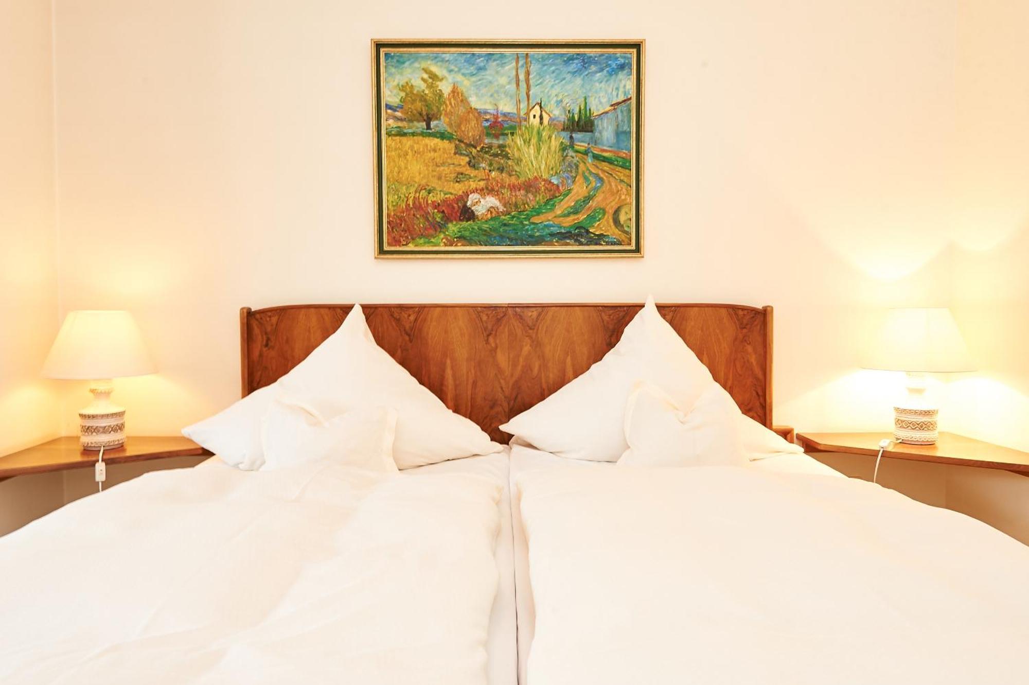 Vegan Hotel Und Restaurants Nicolay 1881 Цельтінґен-Рахтіґ Екстер'єр фото